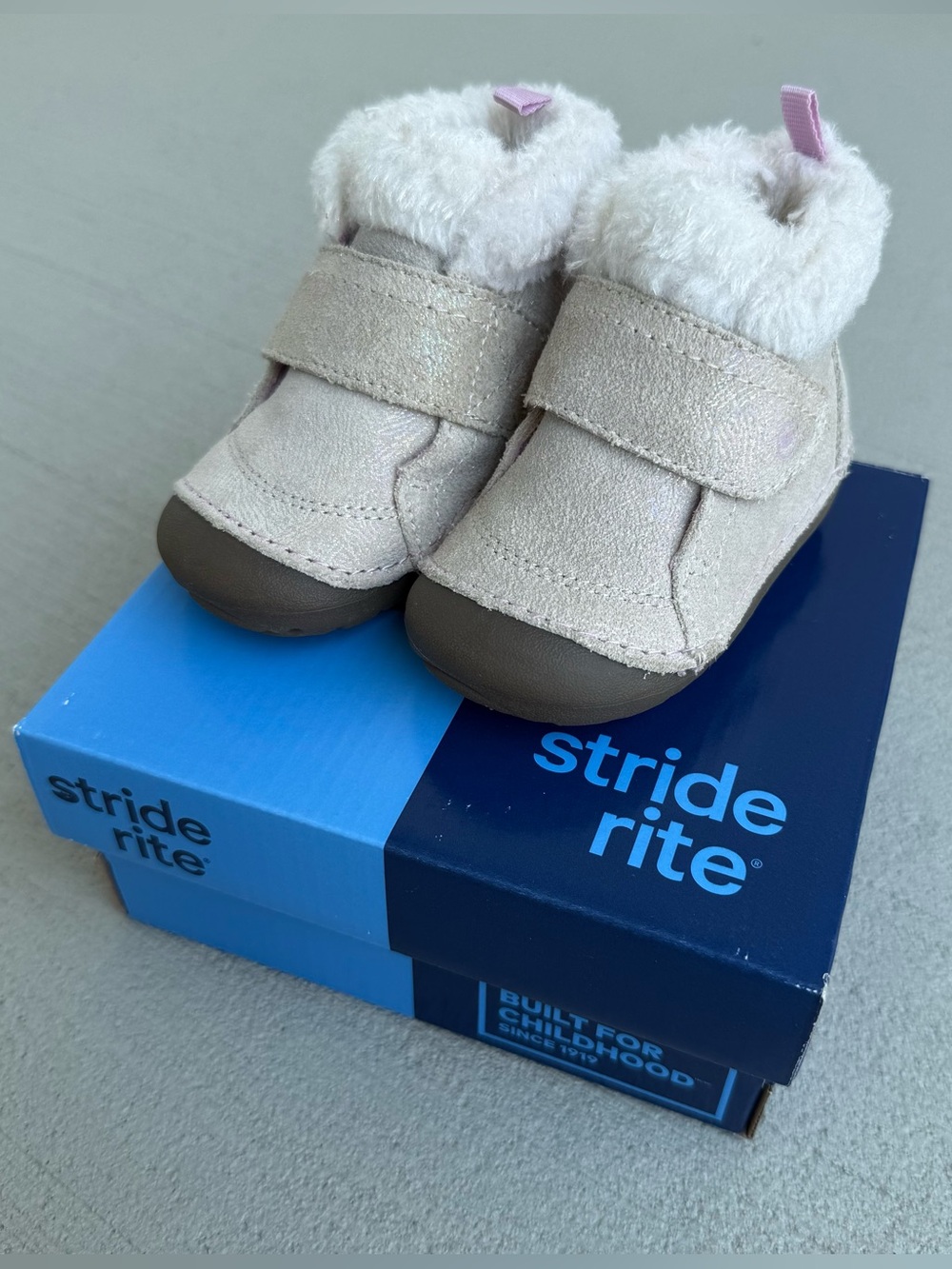 Stride Rite Soft Motion Sophie Boots Champagne Color Faux Fur Top 3M Baby Girl